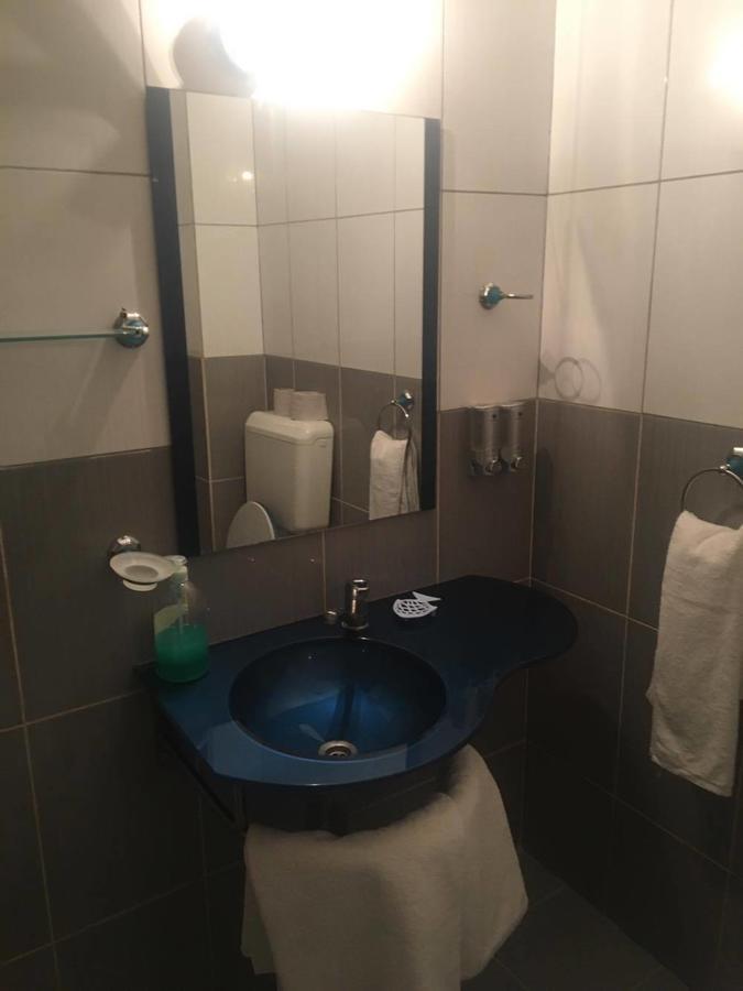 Hotel Dinastia Питещ Екстериор снимка