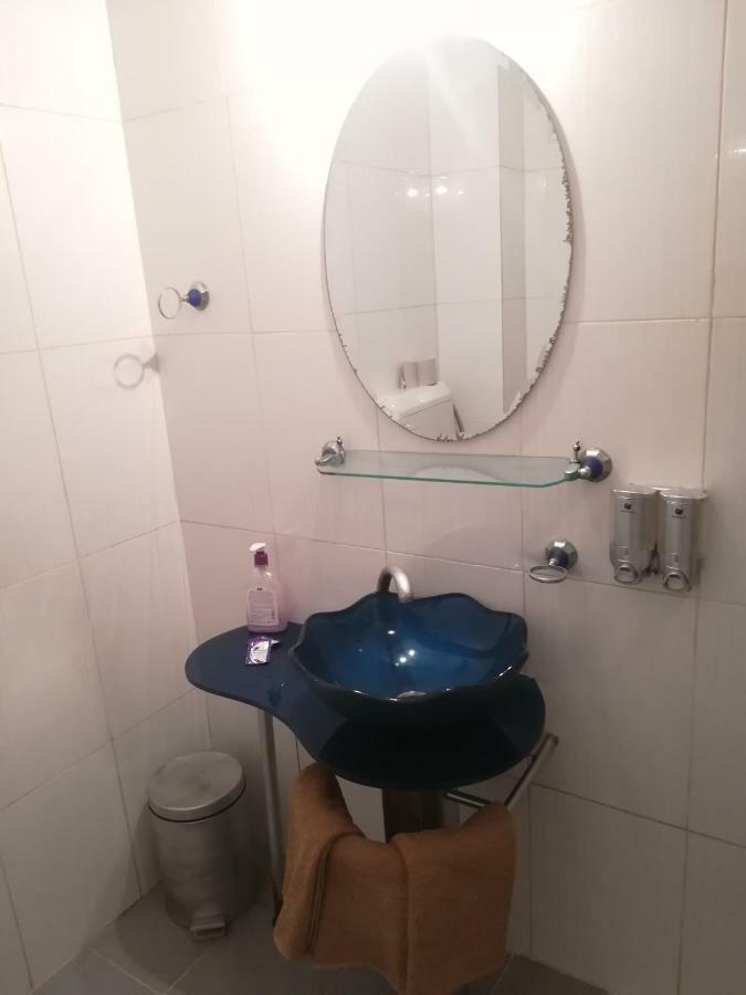 Hotel Dinastia Питещ Екстериор снимка